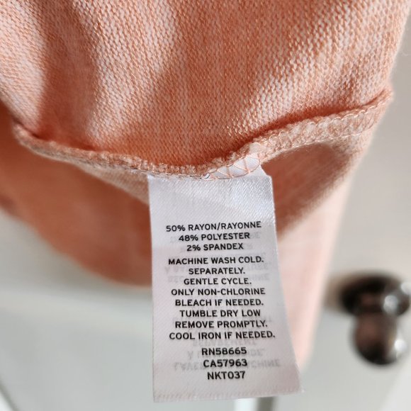 14th & Union Long Flutter Sleeve Pink Lightweight Sweater. Size Large. - Picture 4 of 6